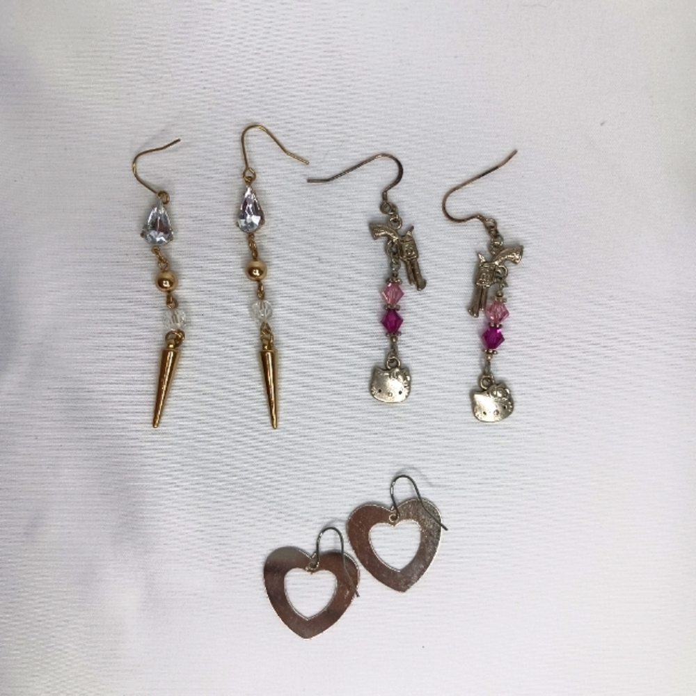 Glam & Girlie Set of 3 Earrings.
